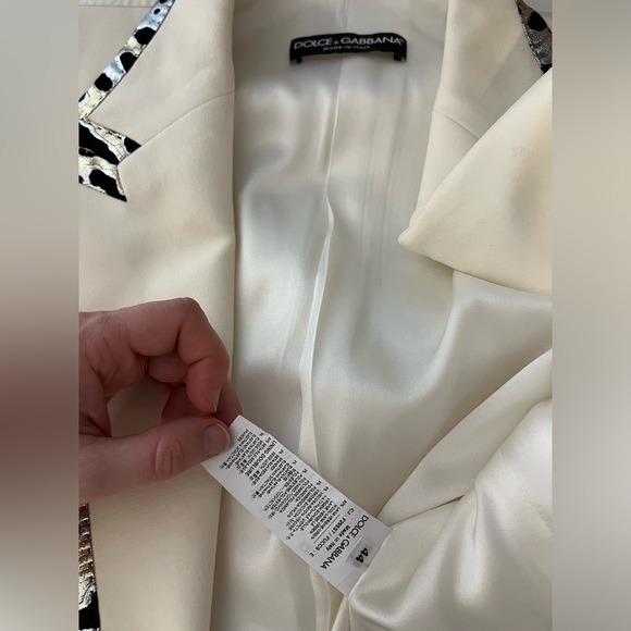 🦋SOLD🦋Dolce and Gabbana Virgin Wool Peacoat - Picture 11 of 13